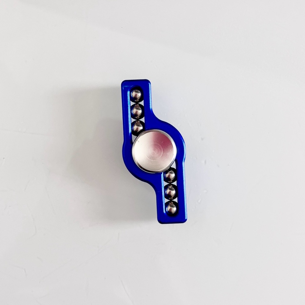DUO FIDGET SPINNER WITH MARBLES